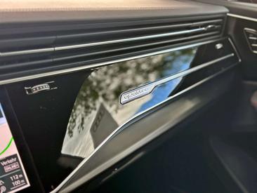 Audi RSQ8 Performance — photo 24
