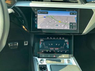 Audi Q8 E-tron Advanced 55 — photo 15