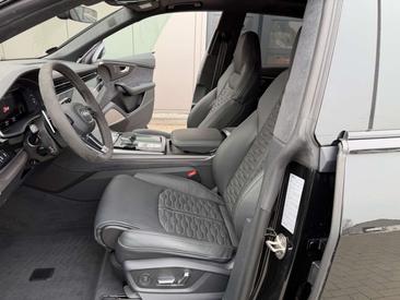Audi RSQ8 Performance 4.0 TFSI — photo 11