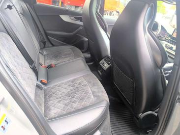 Audi S4 Avant 30 TDI — photo 29