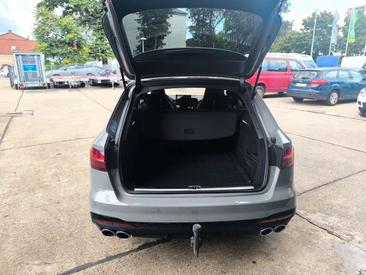Audi S4 Avant 30 TDI — photo 32
