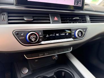 Audi A4 Avant 35 TDI — photo 20