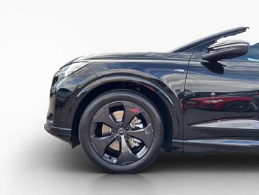 Audi Q4 E-tron Sportback Noir — photo 8