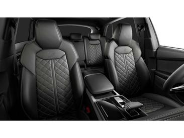 Audi Q8 S Line 50 TDI — photo 8