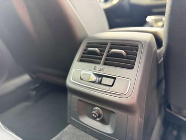 Audi A4 Avant 35 TDI — photo 31