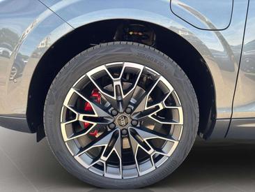 Audi Q3 Sportback — photo 8