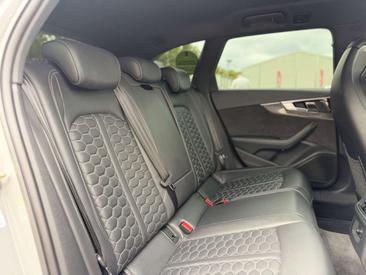 Audi RS4 Avant — photo 38