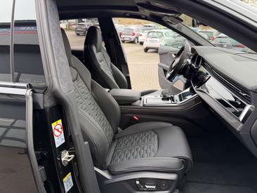 Audi RSQ8 Performance 4.0 TFSI — photo 31