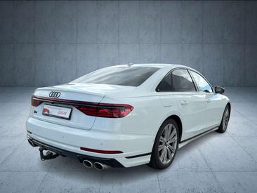 Audi S8 TFSI — photo 6