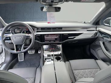 Audi S8 TFSI — photo 12