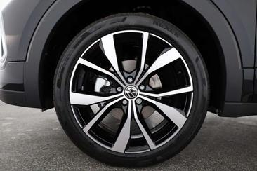 Volkswagen T-CROSS R-Line — photo 12