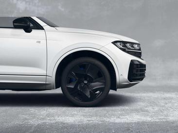 Volkswagen Touareg EHybrid R — photo 3