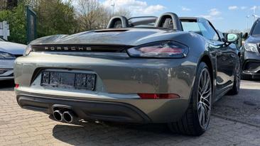 Porsche 718 Boxster — photo 10