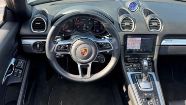 Porsche 718 Boxster — photo 15