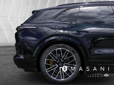 Porsche Cayenne III Turbo — photo 6