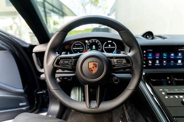 Porsche Panamera II E-Hybrid — photo 19