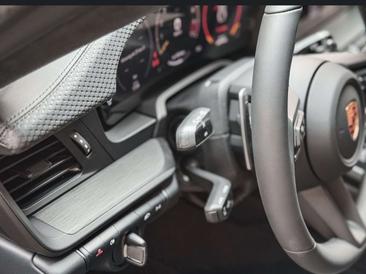 Porsche 992 I GT3 Touring Package — photo 15
