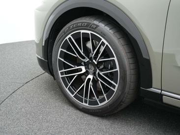Porsche Cayenne III Turbo — photo 14