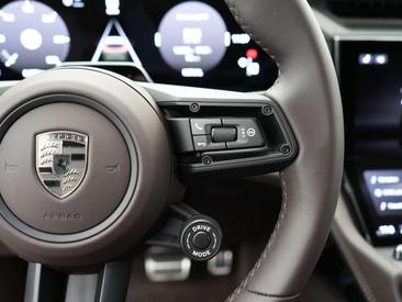 Porsche Cayenne III Turbo — photo 20