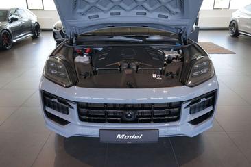 Porsche Cayenne III GTS — photo 3