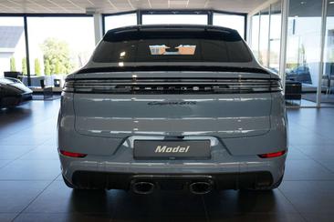 Porsche Cayenne III GTS — photo 4