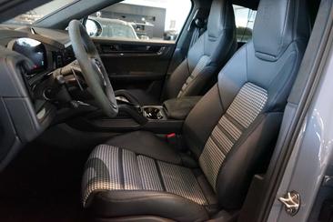 Porsche Cayenne III GTS — photo 8