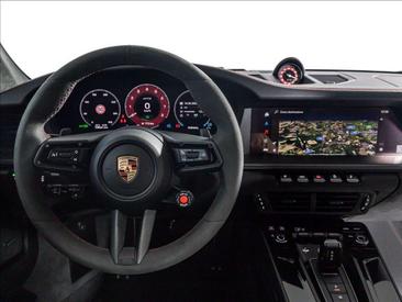 Porsche 991 I GTS — photo 12
