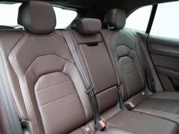 Porsche Cayenne III Turbo — photo 38