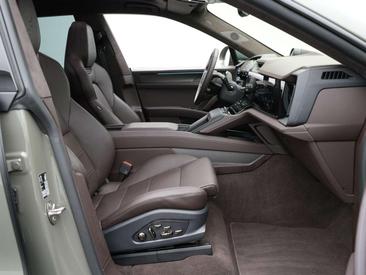 Porsche Cayenne III Turbo — photo 40