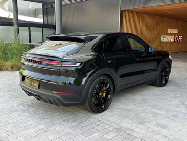 Porsche Cayenne III Turbo — photo 11