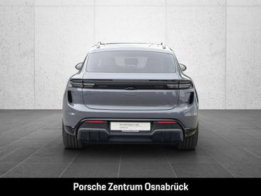 Porsche Macan Turbo — photo 6