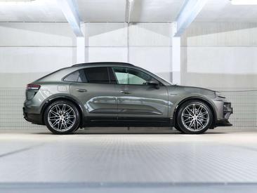 Porsche Macan Electrique Turbo — photo 3