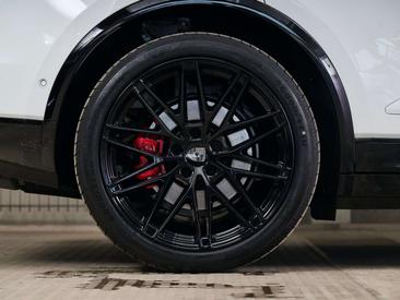 Porsche Macan Electrique Turbo — photo 8