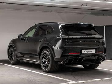 Porsche Cayenne III Turbo — photo 2
