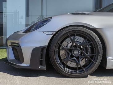Porsche 718 Spyder — photo 9