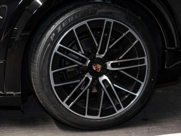 Porsche Cayenne III Turbo — photo 13