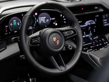 Porsche Cayenne III Turbo — photo 14