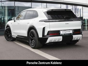 Porsche Cayenne III Turbo — photo 3