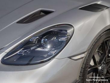 Porsche 718 Spyder — photo 14