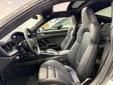 Porsche 992 I Carrera 4S — photo 8