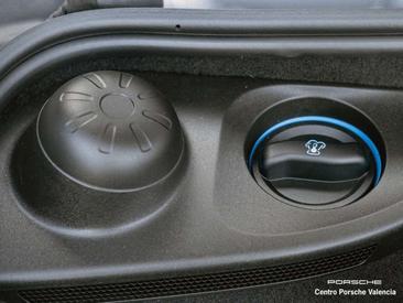 Porsche 718 Spyder — photo 45