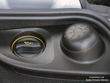 Porsche 718 Spyder — photo 46