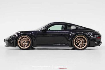 Porsche 992 II GT3 Touring — photo 3