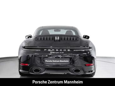 Porsche 992 II Carrera 4S — photo 7