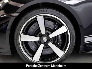 Porsche 992 II Carrera 4S — photo 8