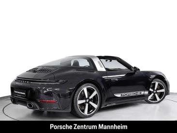 Porsche 992 II Carrera 4S — photo 12