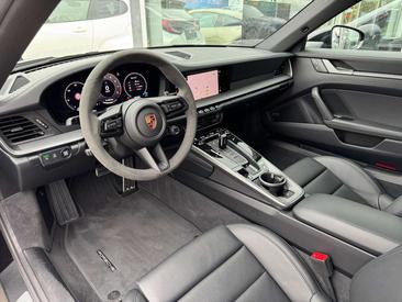 Porsche 992 II Carrera — photo 7