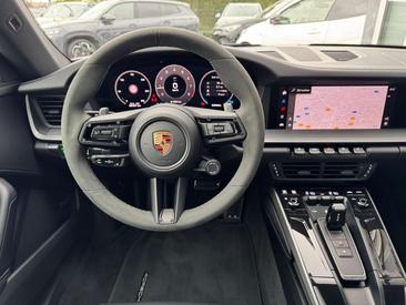 Porsche 992 II Carrera — photo 11
