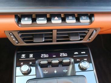 Porsche 992 I GT3 Touring Package — photo 13