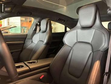 Porsche Taycan Turbo S — photo 7